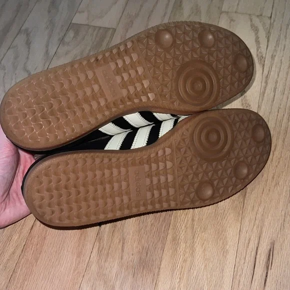 Sambas - Picture 6 of 8